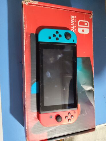 продать плейстейшен 4: Nintendo Switch (не OLED), неоновая версия с джойконами Neon Blue