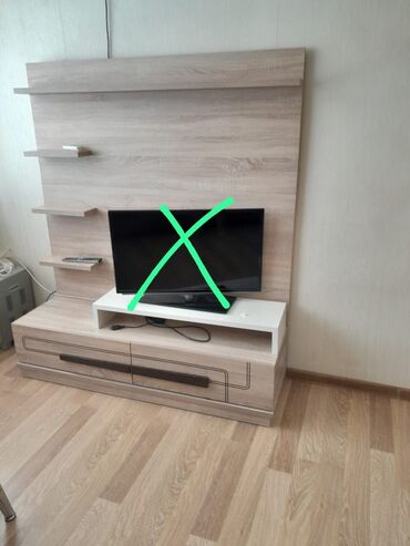 Mətbəx mebeli: İşlənmiş, Düz TV altlığı, Polkalı