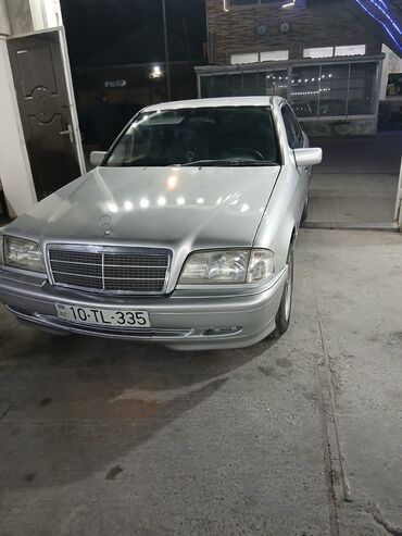 фольксваген поло новый кузов: Mercedes-Benz sedan, gümüş rəng. - Korpus: 4 qapılı, kompakt sedan