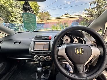фит парог: Honda Fit: 2007 г., 1.3 л, Вариатор, Бензин, Хэтчбэк — 8