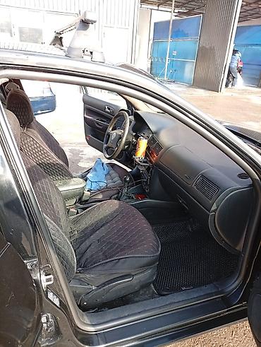 Volkswagen: Volkswagen Golf: 2000 г., 2 л, Механика, Хэтчбэк — 2