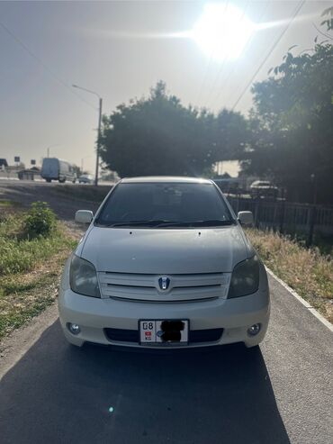 Toyota: Toyota ist: 2003 г., 1.5 л, Автомат, Бензин