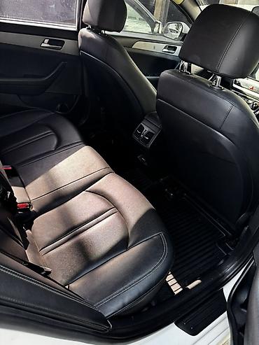 220 mers: Hyundai Sonata: 2020 г., 2 л, Автомат, Газ, Седан — 7