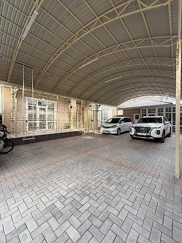 Продажа коттеджей и домов: Продаётся 4-комнатный дом с хорошим ремонтом Район — 11