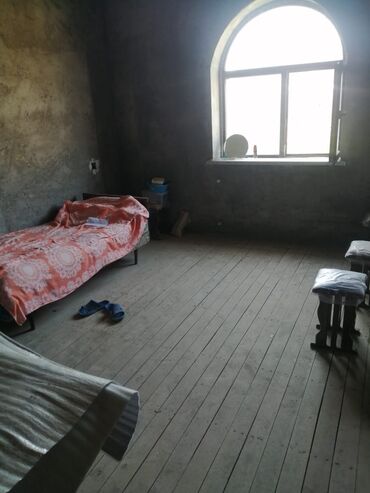 Həyət evləri və villaların satışı: Daş materialdan tikilmiş, taxta tavanlı və geniş eyvanlı həyət evi — 5