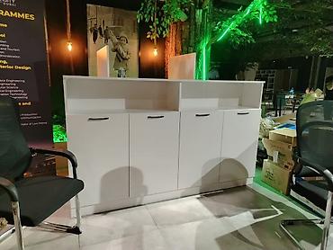 Ağ rəngli resepsiyon/qarşılama masasının modulu - Dizayn: Minimalist