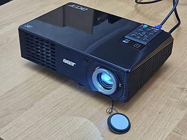display port vga: Проектор Acer X1260P На изображении чёрные и белые точки, скорее всего — 5