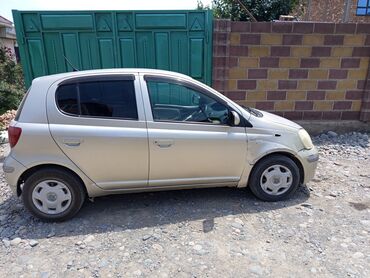 Toyota Vitz / Platz / Yaris / Echo: 2004 г., 1.3 л, Вариатор, Бензин, Хэтчбэк