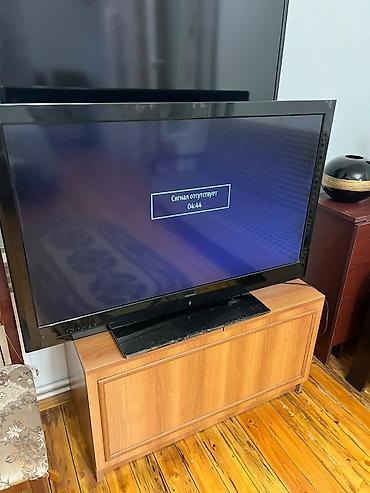 dvd video: Regal LCD televizor - Ekran diaqonalı təxminən 40–42 düym - Geniş — 2