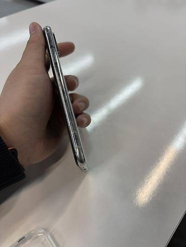 Apple iPhone: IPhone X, Серебристый — 3