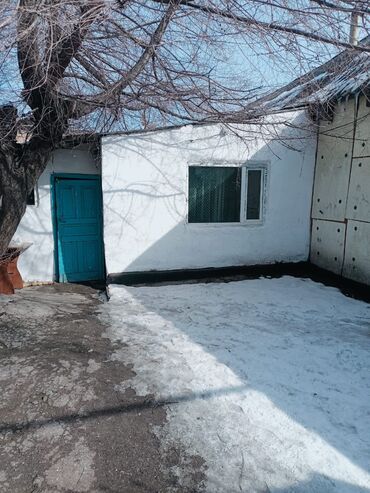 продаю дом в центре города бишкек: 30 м², 1 комната, Требуется ремонт Без мебели
