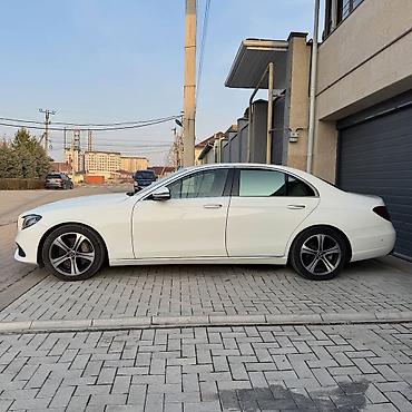 210 4.3: Mercedes-Benz E-Class: 2019 г., 2 л, Автомат, Бензин, Седан — 3