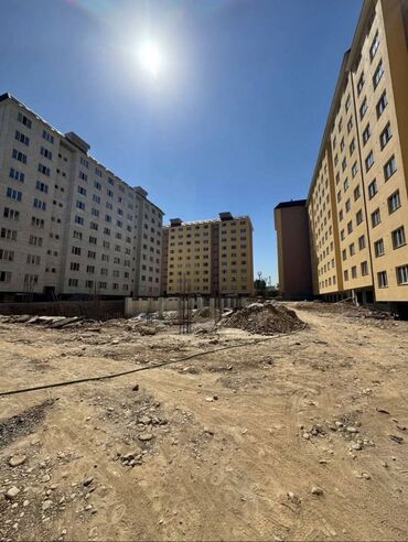 сдаю 1 комнатную квартиру политех: 1 комната, 44 м², 106 серия улучшенная, 2 этаж, ПСО (под самоотделку)