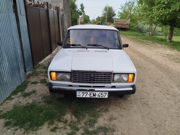 yan guzgulər s: VAZ (LADA) 2107: 1.6 l | 2007 il 2500 km Sedan