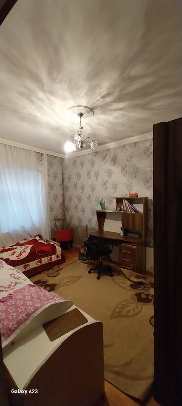 Həyət evləri və villaların satışı: Satılır: həyət evi - Geniş, hasarlı həyət: dəmir darvaza, betonlanmış — 14