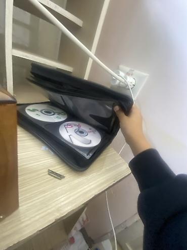 багажный сумка: Чехол-органайзер для CD/DVD-дисков - Формат: книжка на молнии - — 4