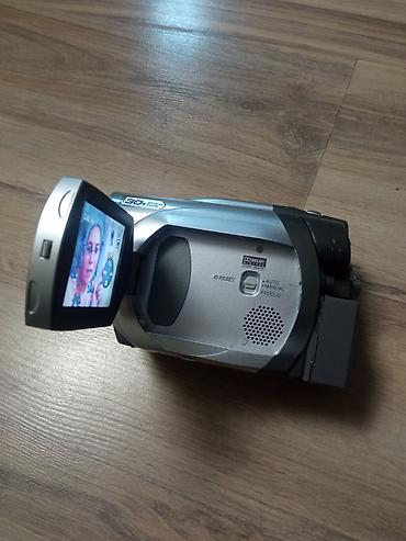 Video kamere: Panasonic digitalna video kamera sa dodatnom opremom. Karakteristike — 4