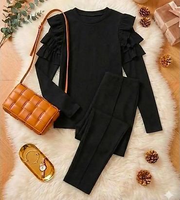 Kompleti: Ženska dvodelna kombinacija – džemper i pantalone - Gornji deo: meki — 4