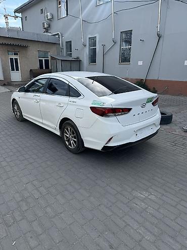 Продажа авто: Hyundai Sonata: 2019 г., 2 л, Автомат, Газ, Седан — 6