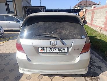 e klass: Honda Fit: 2002 г., 1.3 л, Автомат, Бензин, Хэтчбэк — 2