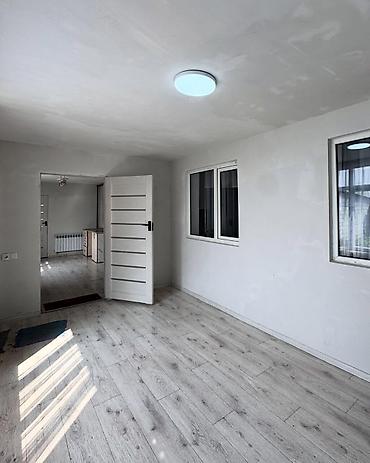 Продажа коттеджей и домов: 🏡🌳 Продается дом в селе Кой-Таш 📍 Локация: ул.Дербишалиева 17 (2 — 9