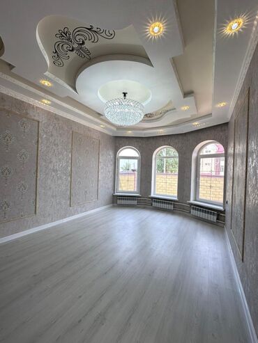 дом в поселке манас: Дом, 100 м², 5 комнат, Агентство недвижимости, Евроремонт