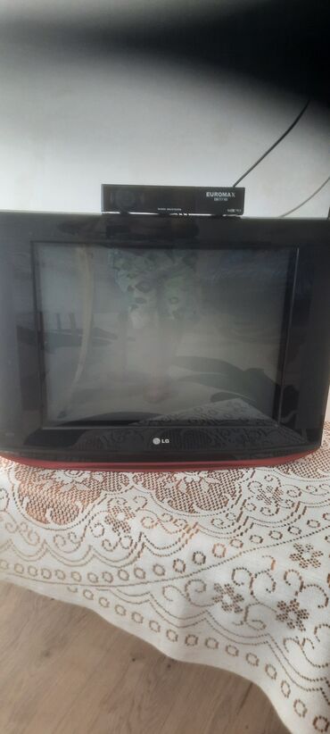işlənmiş notebook: İşlənmiş Televizor LG LCD 32" 4K (3840x2160), Ünvandan götürmə