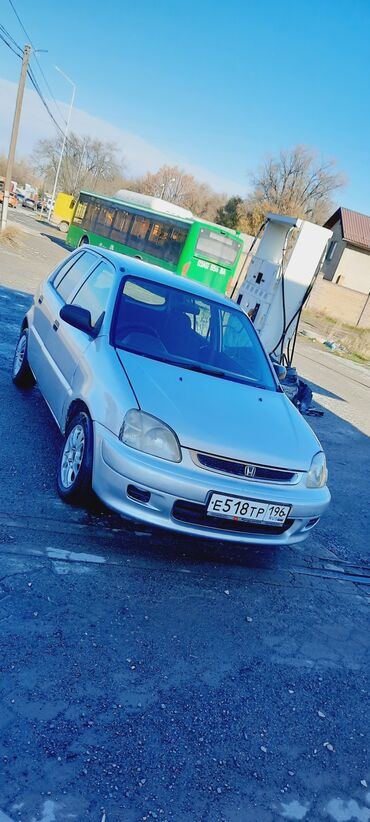 рассрочка авто под выкуп: Honda Logo: 1999 г., 1.3 л, Автомат, Бензин, Хэтчбэк