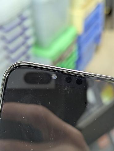 Apple iPhone: IPhone 13 Pro, Б/у, 256 ГБ, Графит, Зарядное устройство, Защитное стекло, Чехол, 80 % — 9