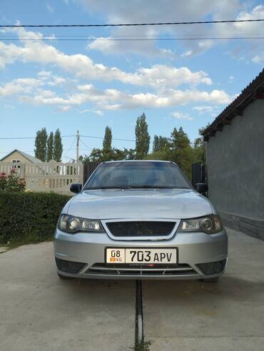 авто в кредит без первоначального взноса: Daewoo Nexia: 2008 г., 1.6 л, Механика, Бензин, Седан