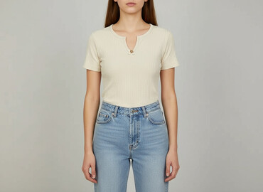 koszula od mohito: Women`s T-shirt, size M at lalafo.pl koszula od mohito: Women`s T-shirt, size M