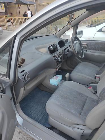 такта раум: Toyota Raum: 1999 г., 1.6 л, Автомат, Бензин, Хэтчбэк — 8