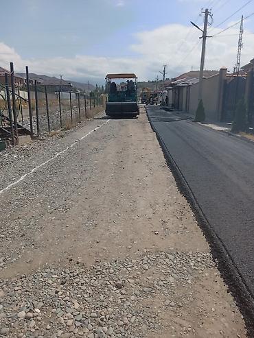 Коммунальная и дорожная техника: Услуги по укладке асфальта для создания прочных и долговечных дорожных — 10