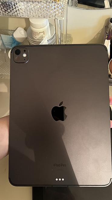 Apple iPad: Б/у Apple iPad Pro 11 (2020), 11", 512 ГБ, Самовывоз, Платная доставка — 1