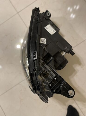 Faralar: Sağ, Yaxın və uzaq vuran işıqlar Mercedes-Benz, 2017 il, Orijinal, Almaniya, İşlənmiş — 3