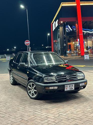 буксир машина: Volkswagen Vento: 1993 г., 1.8 л, Механика, Седан — 5