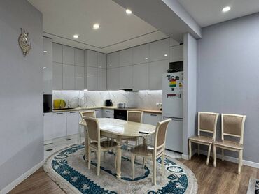 Продажа участков: 4 комнаты, 130 м², Элитка, 14 этаж, Дизайнерский ремонт