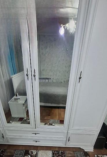 безкаркасный мебель: Спальный гарнитур в классическом стиле, белый. Состав: - — 2