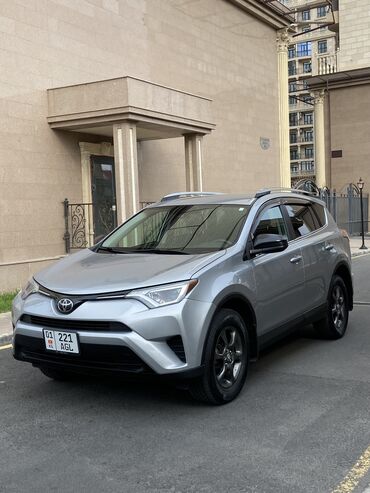 Toyota: Toyota RAV4: 2018 г., 2.5 л, Автомат, Бензин, Кроссовер