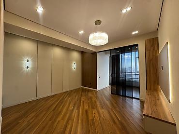 кввр: 3 комнаты, 80 м², 7 мкр Элитка, 15 этаж, Дизайнерский ремонт — 1