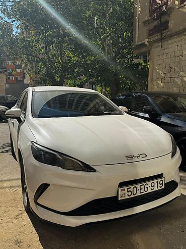 barmaqliq: BYD elektrik sedan salam sürücü axdarilir takisi isine maşın xerçi — 1
