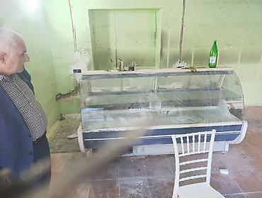 Soyuducu avadanlığı: Soyuduculu vitrin – mağaza/kafe üçün - Ön tərəfi tam şüşəli, qövsvari — 2