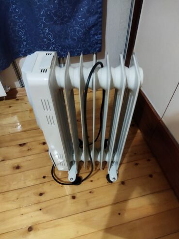 Elektrikli qızdırıcılar və radiatorlar: Yenidir 1 ay işlənib 120 azn-a alınıb real alıcıya endirim olacaq
