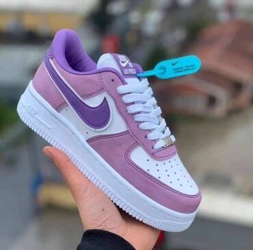 Patike: Nike air force patike

Novo
Brojevi 36 do 40

fb Moja Kupovina 1 — 2
