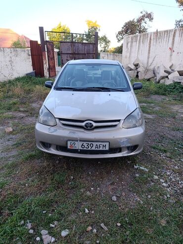 Toyota: Toyota : 2004 г., 1.5 л, Автомат, Бензин, Седан
