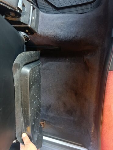 Volkswagen: Volkswagen Passat Variant: 1993 г., 1.8 л, Механика, Бензин, Универсал — 10