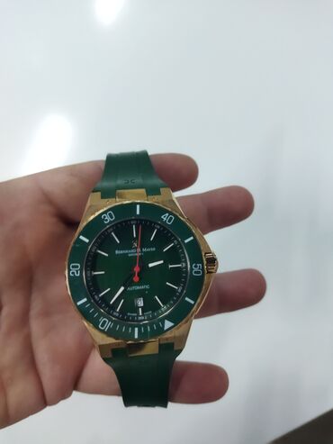 женские кроссовки reebok classic: Новый, Наручные часы, Bernhard Mayer, цвет - Золотой