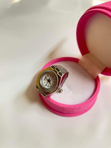 Prstenje: Prsten sat (Podesiv)
Cena:1000din — 12