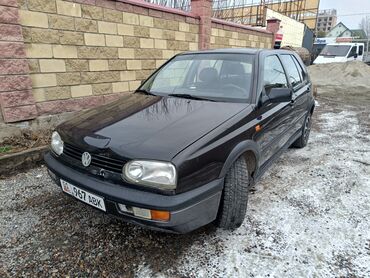 Volkswagen: Volkswagen Golf: 1992 г., 1.8 л, Механика, Бензин, Хэтчбэк