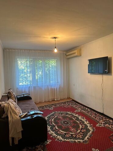 купить квартиру в бишкеке без ремонта: 2 бөлмө, Риелтор, Толугу менен эмереги бар